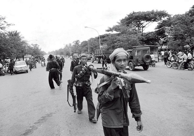 Phnom Penh, 1975, Roland Neveu