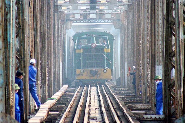 train train station