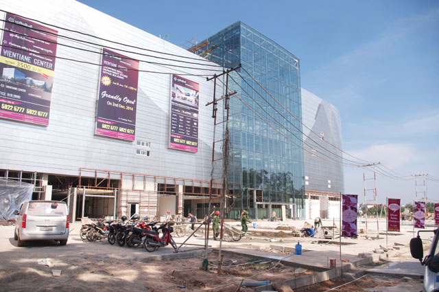 Shopping glee: the Vientiane Centre will be the capital’s first Western-style shopping mall when it opens, which is now expected to be in early 2015. Photo: David Hutt