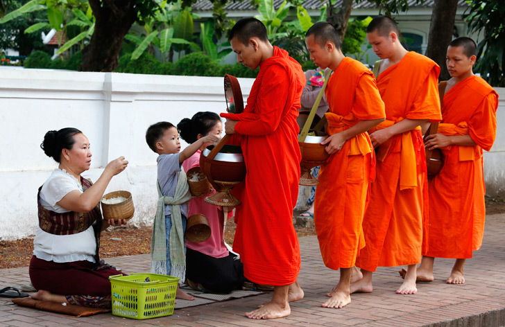 Tourist hordes put strain on Luang Prabang's heritage