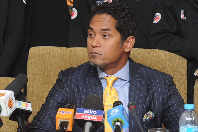 Khairy Jamaluddin addresses members of the media