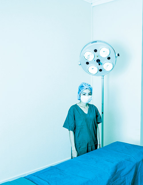 A nurse at Vita Longa clinic