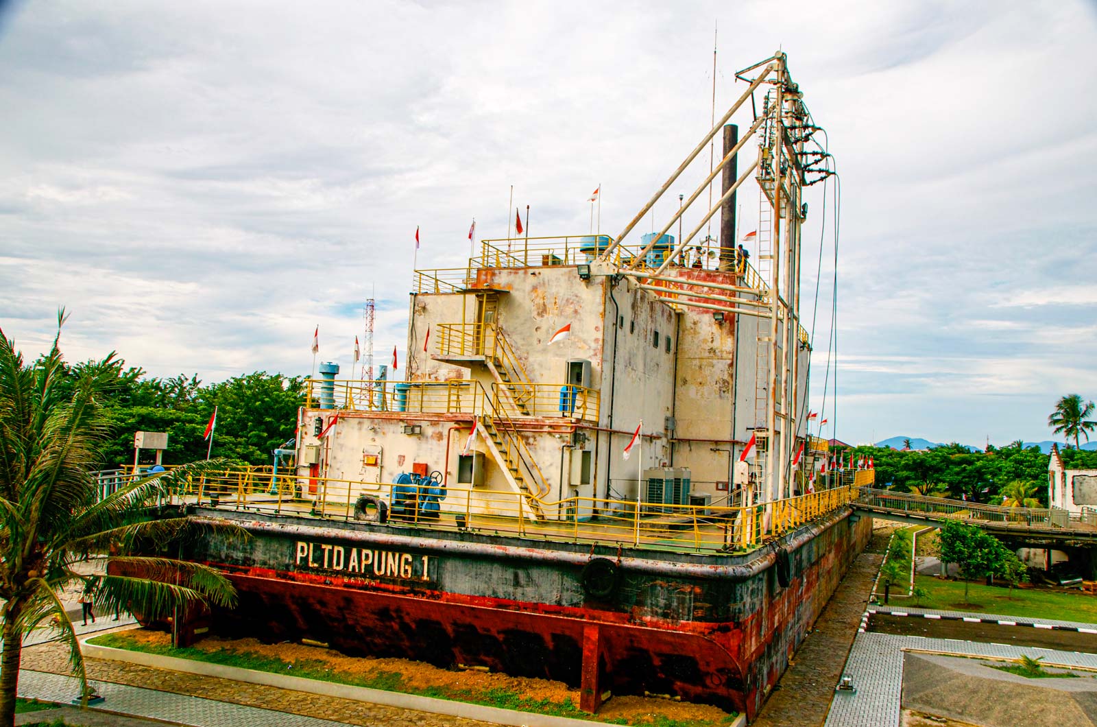 A 2,500 tonne power generation ship that was carried inland by the 2004 tsunami and now sits in downtown Banda Aceh as the centerpiece of a tsunami memorial. Photo: Simon Roughneen