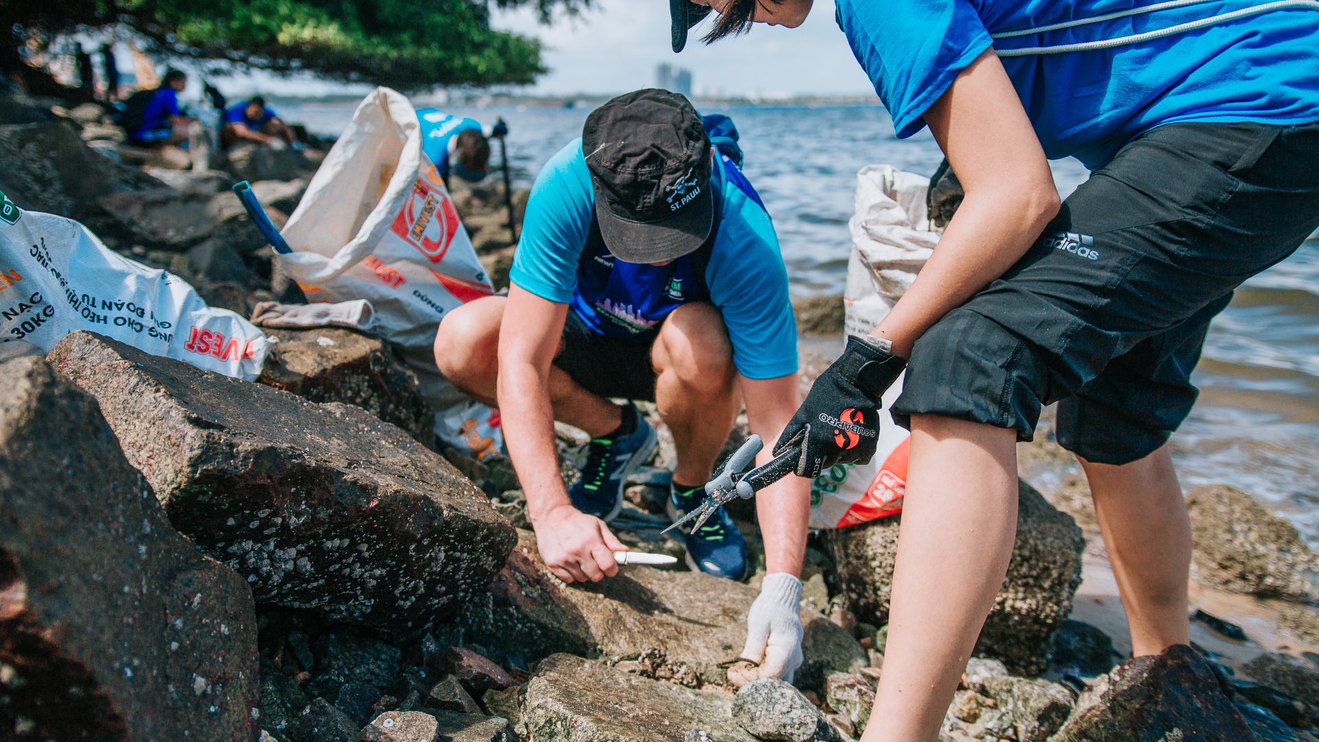 As Singapore’s shores become garbage magnet, group leads the clean-up