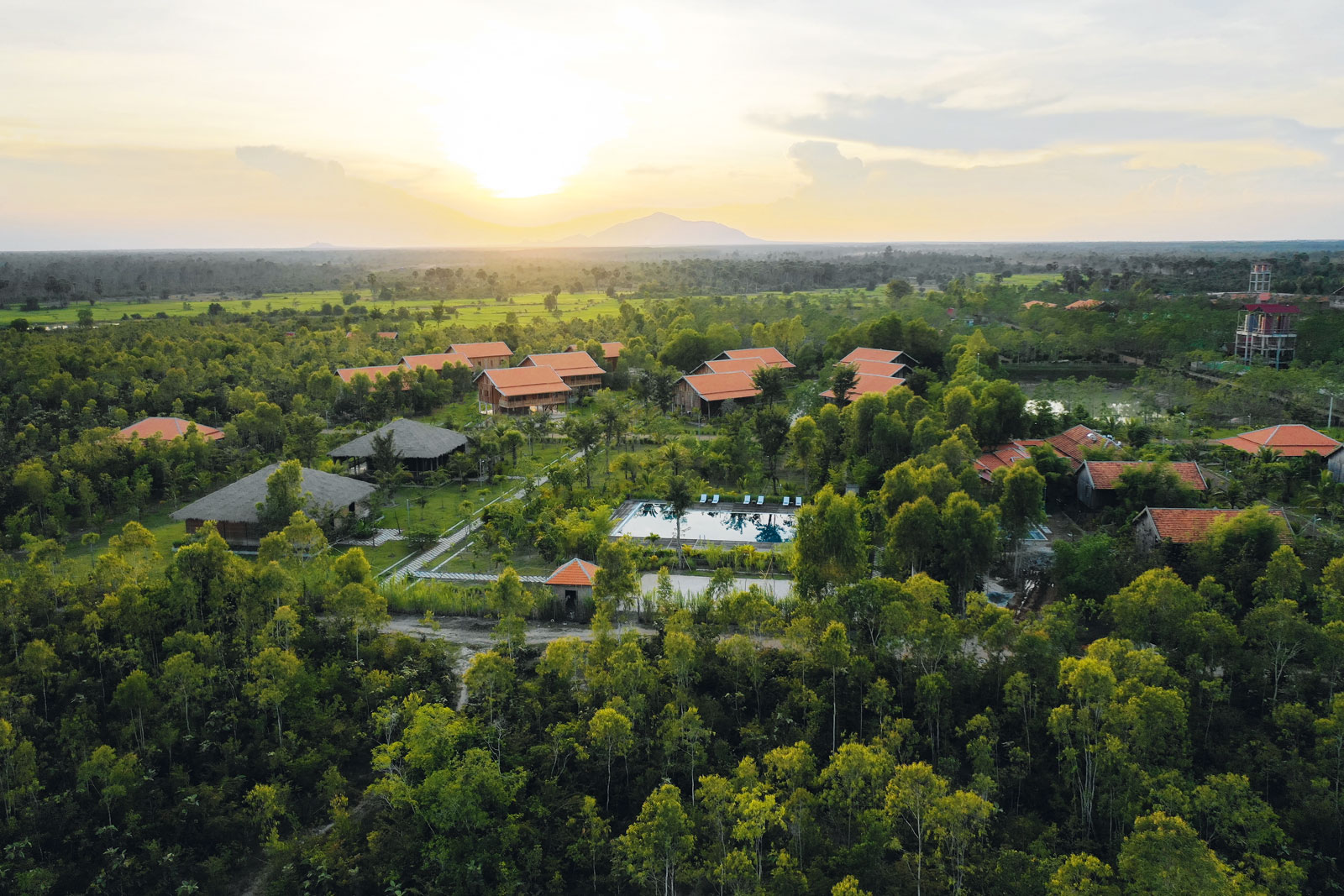 At Smiling Gecko, luxury meets traditional Cambodian rural living