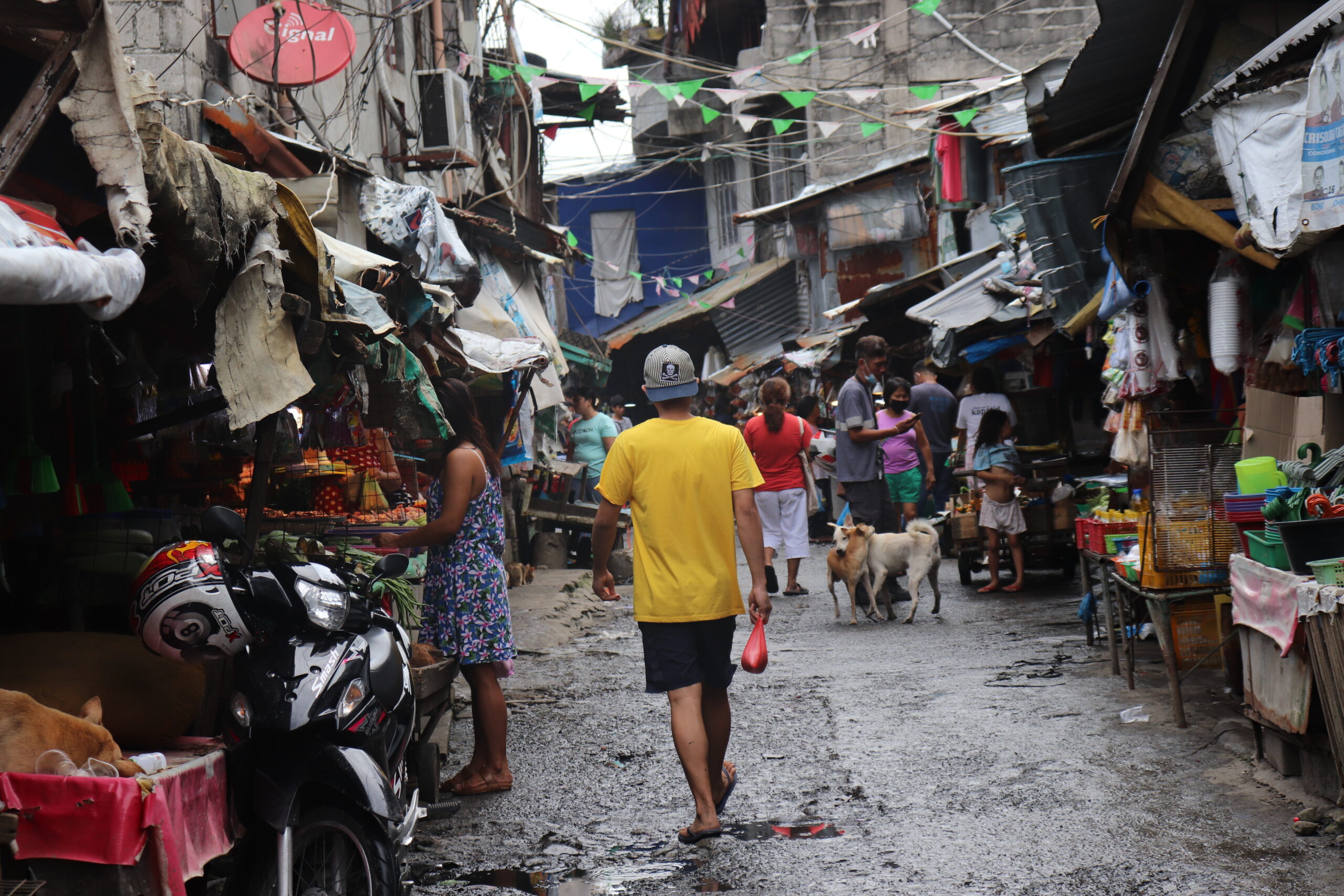 Urban poor's housing rights hit by metro Manila redevelopment